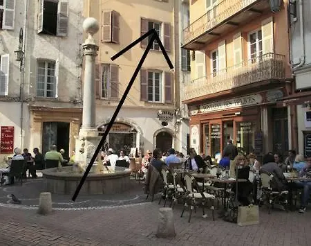 Old Town - Center - 2 Bedrooms * Antibes