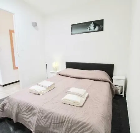 Old Town - Center - 2 Bedrooms Apartman Antibes